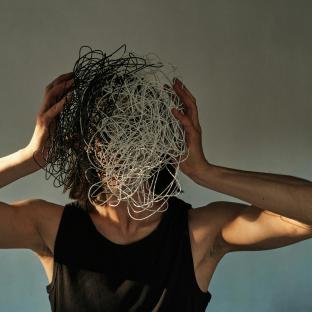 migraine photo from unsplash