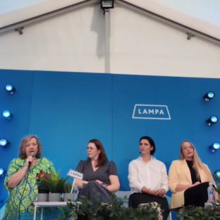 LAMPA chat show discussion panel