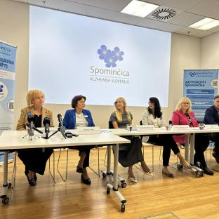 Alzheimer Slovenia at a World Alzheimer's Month event