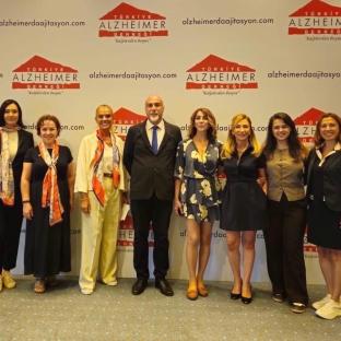 Türkiye World Alzheimer's Month group photo