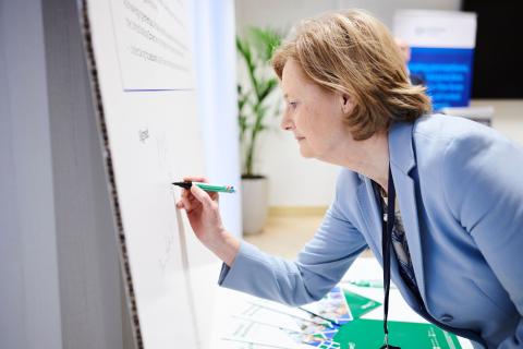 Deirdre Clune MEP signs Dementia Pledge 2024